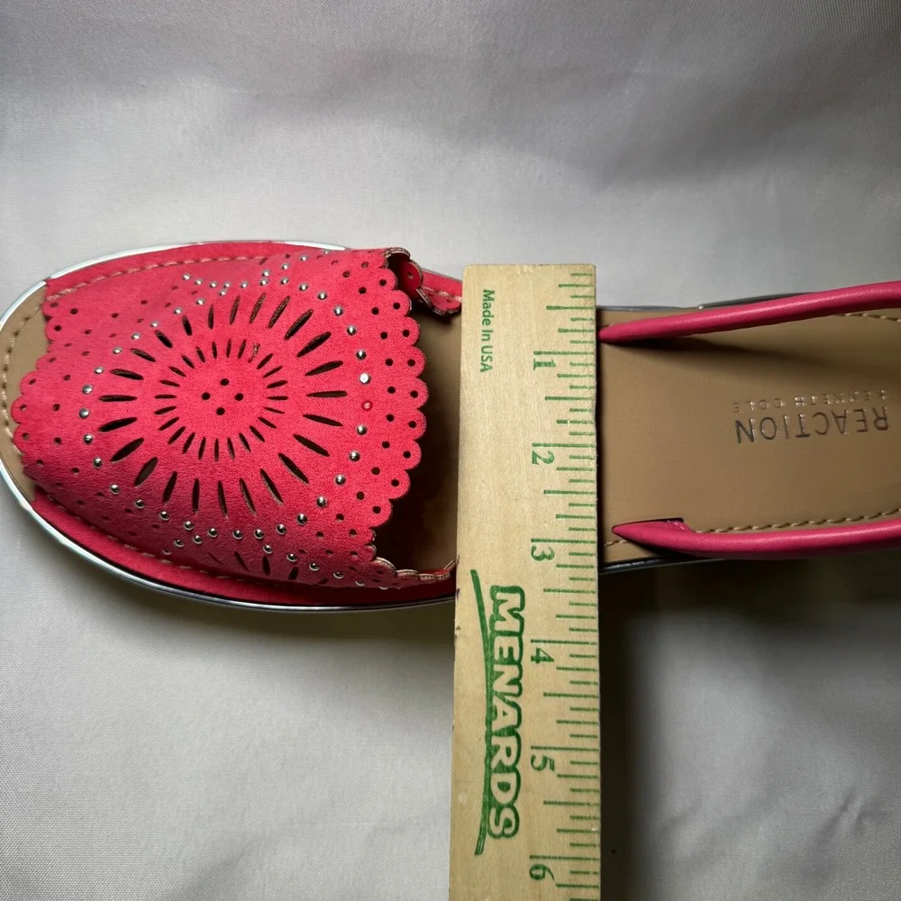 Kenneth Cole Reaction Coral Pink Laser Cut Wedge Sandals Fine Glass Laser 9.5